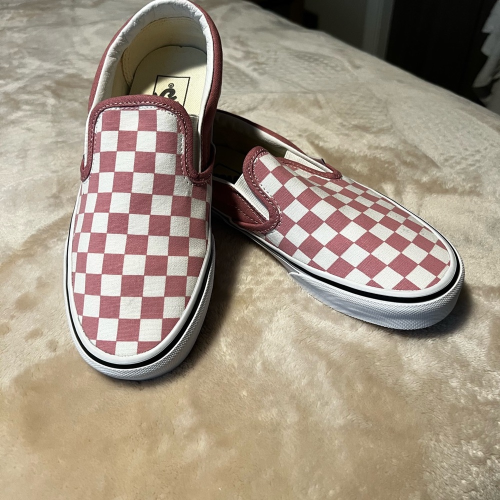 Vans Slip-On Shoes - Salmon Pink White
